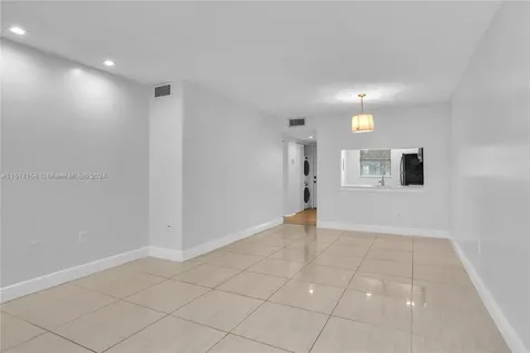 9202 NW 1st Street Pembroke Pines FL 33024