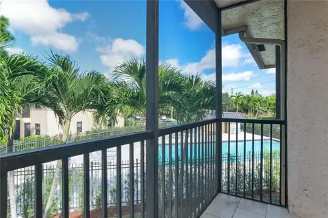 9202 NW 1st Street Pembroke Pines FL 33024