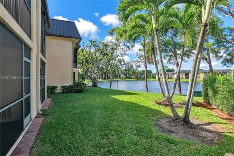 9202 NW 1st Street Pembroke Pines FL 33024