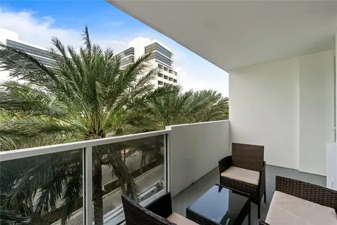 100 Lincoln Road Miami Beach FL 33139