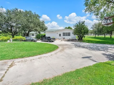 5901 SW 160th Avenue Southwest Ranches FL 33331