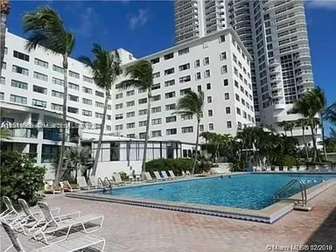6345 Collins Miami Beach FL 33141
