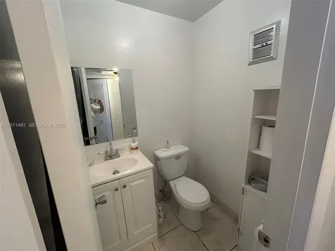 2901 NW 47th Terrace Lauderdale Lakes FL 33313
