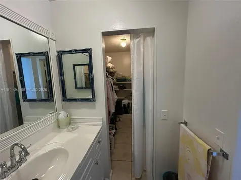 2901 NW 47th Terrace Lauderdale Lakes FL 33313