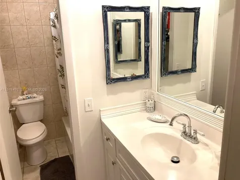 2901 NW 47th Terrace Lauderdale Lakes FL 33313