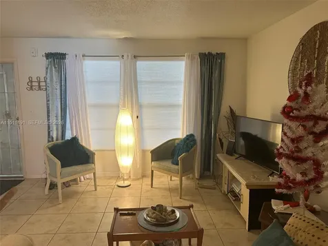 2901 NW 47th Terrace Lauderdale Lakes FL 33313