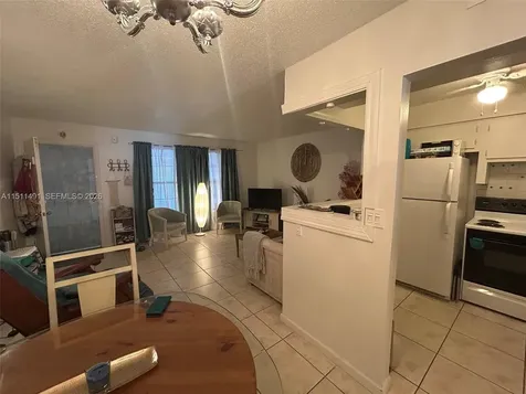 2901 NW 47th Terrace Lauderdale Lakes FL 33313