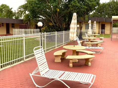 2901 NW 47th Terrace Lauderdale Lakes FL 33313