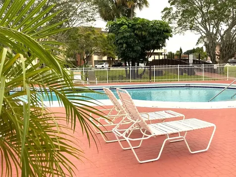2901 NW 47th Terrace Lauderdale Lakes FL 33313