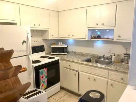 2901 NW 47th Terrace Lauderdale Lakes FL 33313