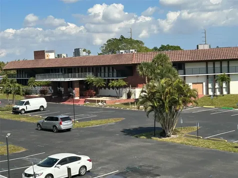 2901 NW 47th Terrace Lauderdale Lakes FL 33313