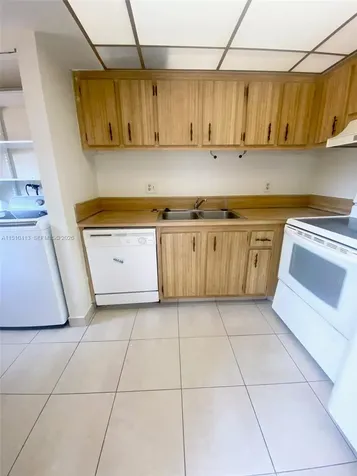 7351 W Sunrise Boulevard Plantation FL 33313
