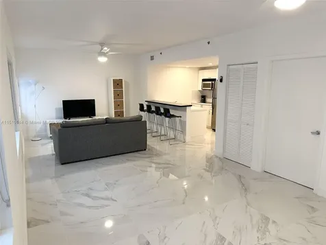2129 Washington Avenue Miami Beach FL 33139
