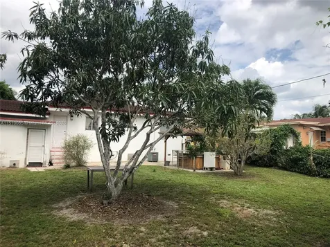1256 NE 149th Street Miami FL 33161