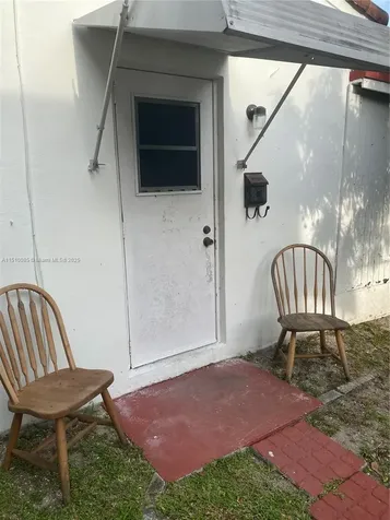 1256 NE 149th Street Miami FL 33161