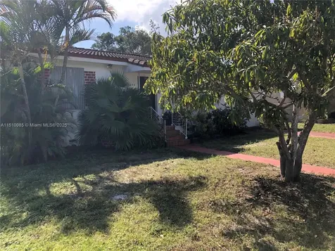 1256 NE 149th Street Miami FL 33161