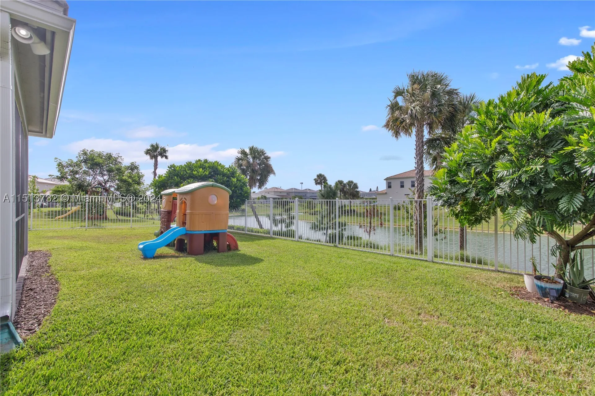 4534 Greenway Drive Hollywood FL 33021