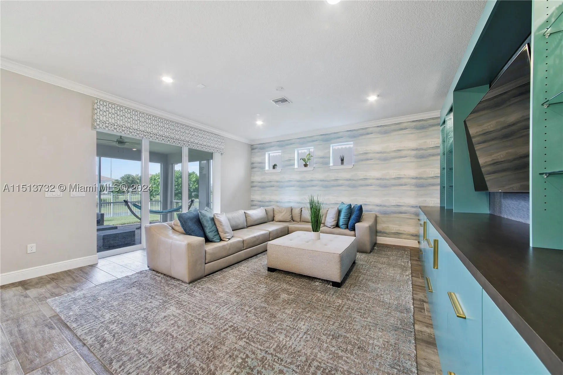 4534 Greenway Drive Hollywood FL 33021