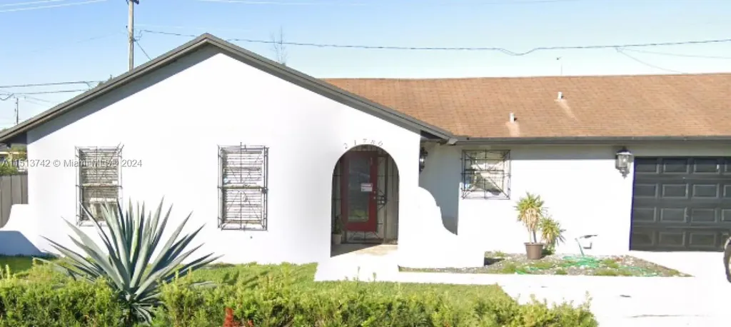 21780 SW 111th Avenue Miami FL 33170