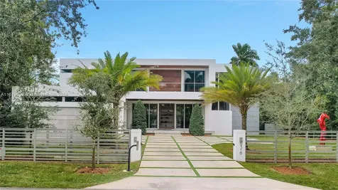 9316 SW 69th Court Pinecrest FL 33156