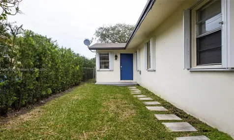 20075 SW 87th Place Cutler Bay FL 33189