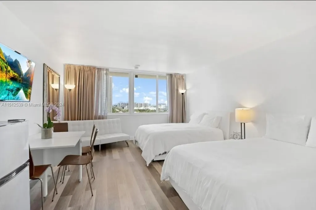 19201 Collins Ave, Sunny Isles Beach FL 33160