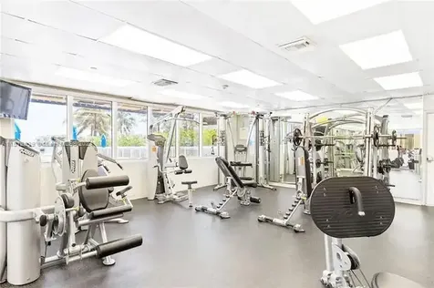 19201 Collins Ave, Sunny Isles Beach FL 33160