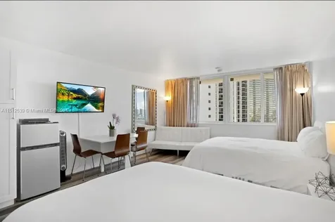 19201 Collins Ave, Sunny Isles Beach FL 33160