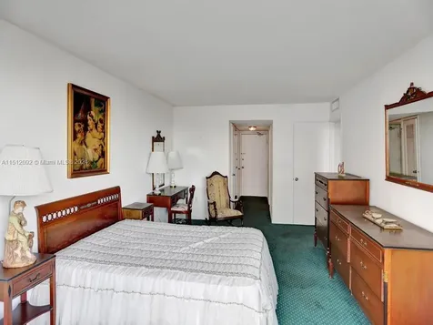 18051 Biscayne Boulevard Aventura FL 33160