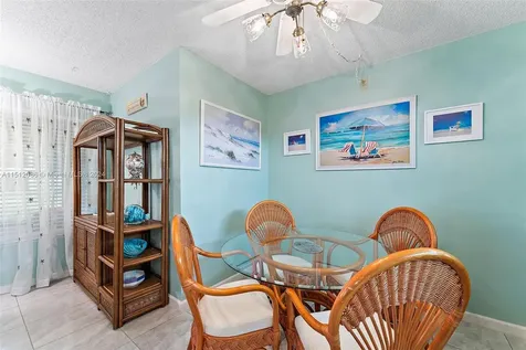 310 Pine Ridge Circle Green Acres FL 33463