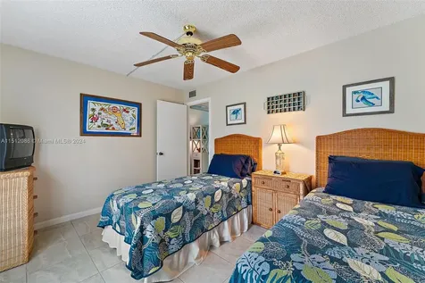 310 Pine Ridge Circle Green Acres FL 33463
