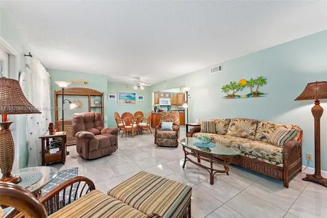 310 Pine Ridge Circle Green Acres FL 33463