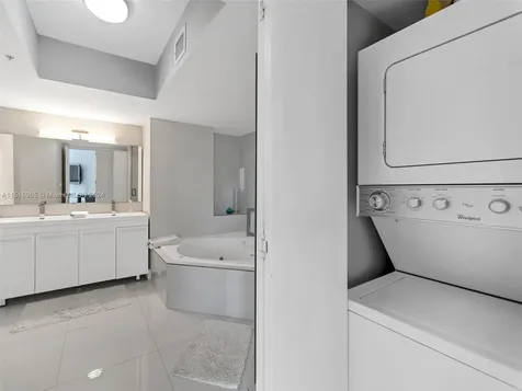 6301 Collins Avenue Miami Beach FL 33141