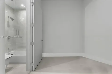 18501 Collins Avenue Sunny Isles Beach FL 33160