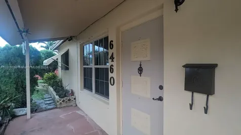 6460 Perry Street Hollywood FL 33024
