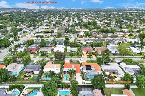 5500 Cleveland Street Hollywood FL 33021