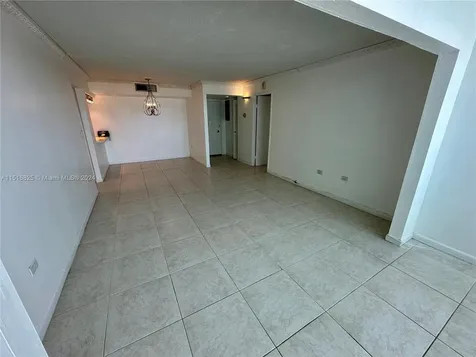 7135 Collins Avenue Miami Beach FL 33141
