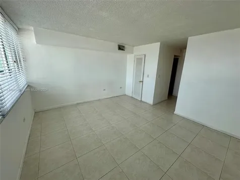 7135 Collins Avenue Miami Beach FL 33141