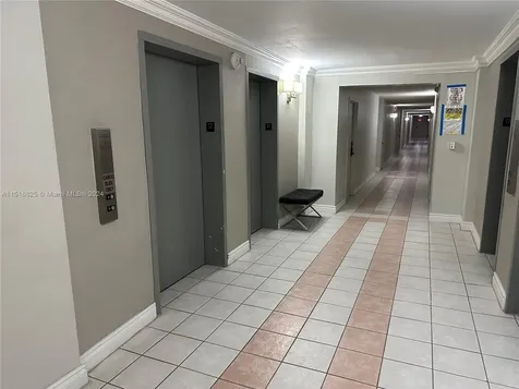 7135 Collins Avenue Miami Beach FL 33141