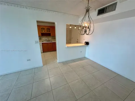 7135 Collins Avenue Miami Beach FL 33141