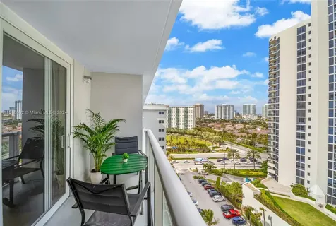 19201 N Collins Avenue Sunny Isles Beach FL 33160