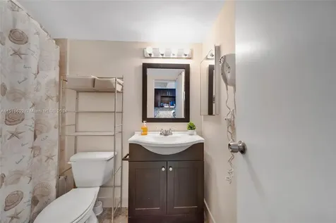 19201 N Collins Avenue Sunny Isles Beach FL 33160