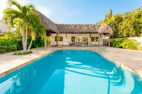 621 86th Street Miami Beach FL 33141
