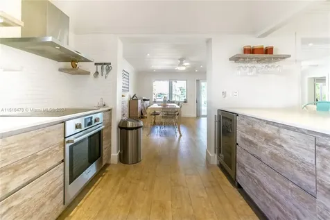 621 86th Street Miami Beach FL 33141