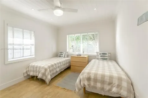 621 86th Street Miami Beach FL 33141