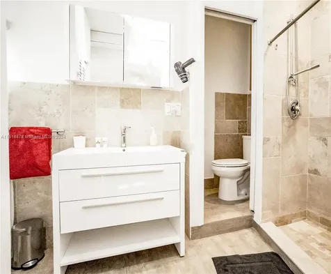 621 86th Street Miami Beach FL 33141