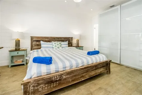 621 86th Street Miami Beach FL 33141