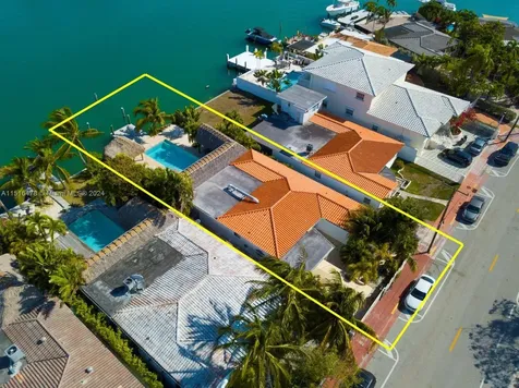 621 86th Street Miami Beach FL 33141