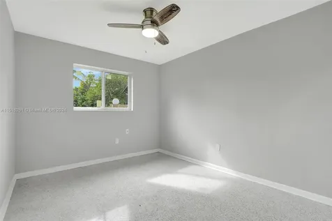 2653 SW 33rd Court Miami FL 33133