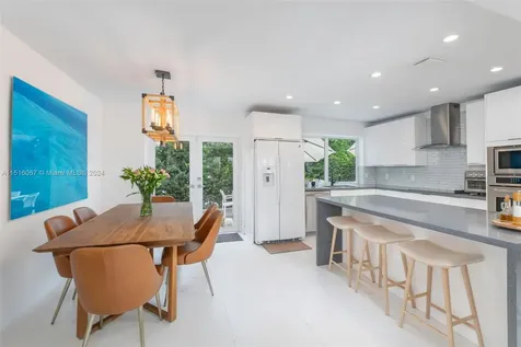 424 E Dilido Drive Miami Beach FL 33139
